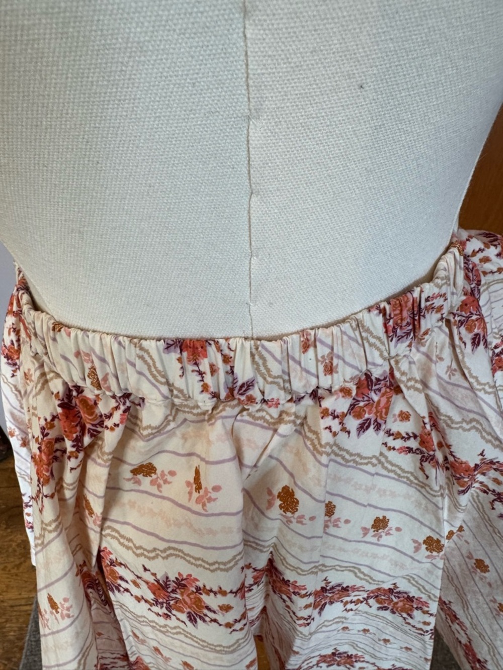 NWOT Free People Gaia printed skirt. Size smal - Picture 10 of 11